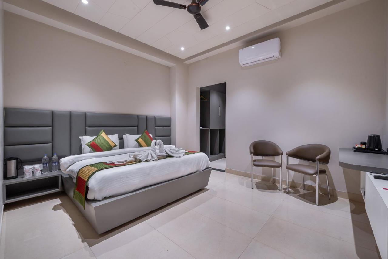 ג'איפור The Florence Resort מראה חיצוני תמונה